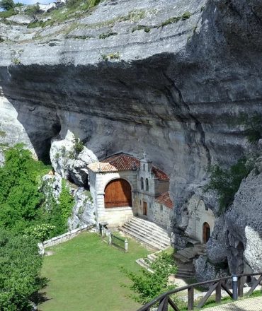 Cuevas de Ojo Guareña